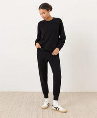 cloudknit raglan crew
