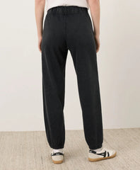 weekends relaxed sweatpant